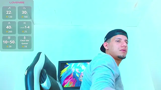 kevin  fox  online show from 10/10/25, 07:13