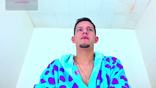 kevin  fox  online show from 10/14/25, 07:14