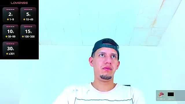 kevin  fox  online show from 10/26/25, 01:17