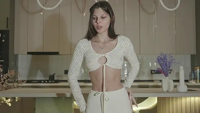 whisper of love online show from 11/18/25, 02:17