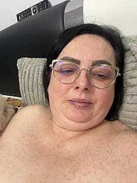 Amandamuller1982 online show from 02/14/25, 04:26