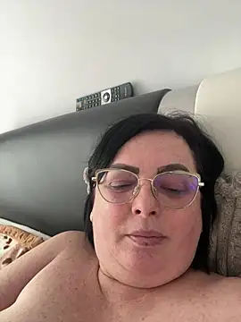 Amandamuller1982 online show from 02/14/25, 08:10