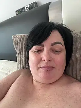 Amandamuller1982 online show from 02/21/25, 08:18