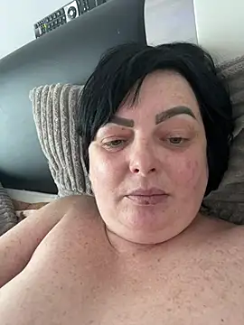 Amandamuller1982 online show from 02/23/25, 09:44