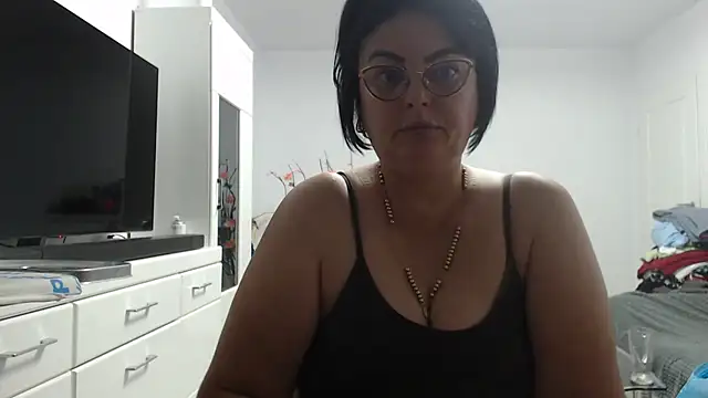 Amandamuller1982 online show from 09/10/25, 12:43