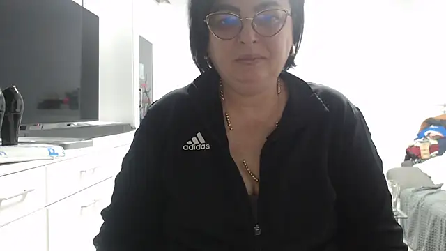 Amandamuller1982 online show from 11/16/25, 10:37