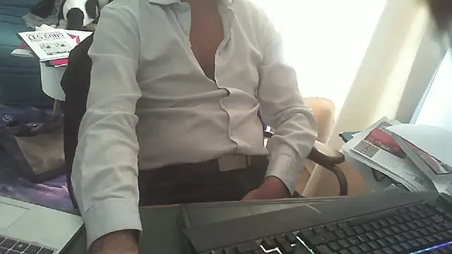 shyfrenchcock1 online show from 10/23/25, 01:21