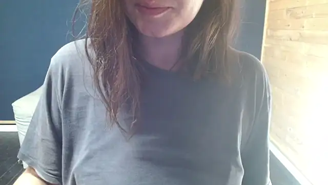 Snapshot of NovaBabe21 chatting on 09/14/25, 10:03 NovaBabe21 online show from 09/14/25, 10:03