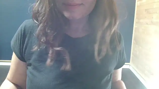 Snapshot of NovaBabe21 chatting on 10/09/25, 06:55 NovaBabe21 online show from 10/09/25, 06:55