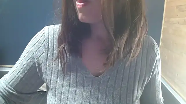 Snapshot of NovaBabe21 chatting on 10/10/25, 12:42 NovaBabe21 online show from 10/10/25, 12:42