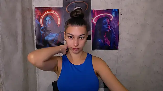 Snapshot of KarolinaRosse_ chatting on 09/21/25, 05:31 KarolinaRosse online show from 09/21/25, 05:31