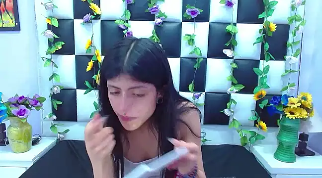 Snapshot of Morgana_Smit chatting on 02/12/25, 01:37 Morgana Smit online show from 02/12/25, 01:37