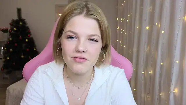 Maya Rave online show from 12/15/24, 03:13