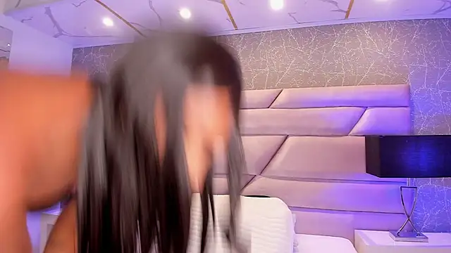 ChloeTayylor  online show from 10/16/25, 07:59