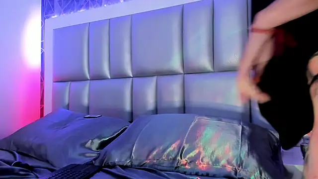 Im gaia online show from 03/04/25, 04:20