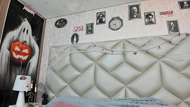 Im gaia online show from 10/24/25, 01:18