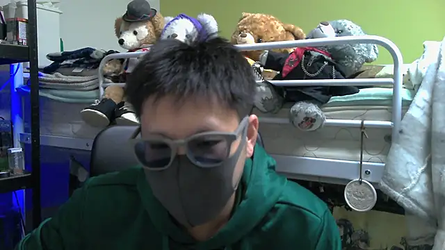 Snapshot of Owl1216 chatting on 01/06/25, 11:40 Owl1216 online show from 01/06/25, 11:40