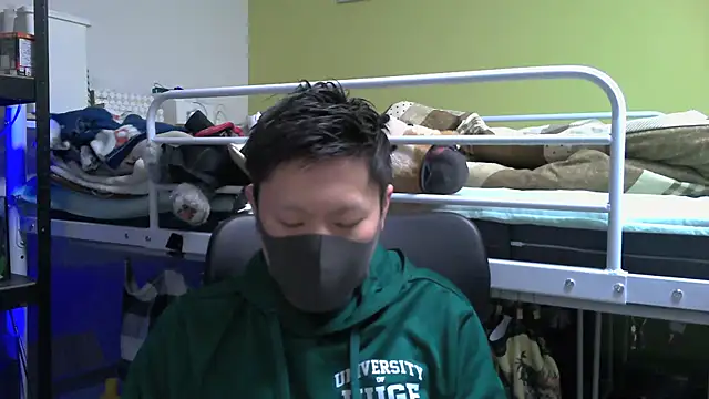 Snapshot of Owl1216 chatting on 01/16/25, 02:08 Owl1216 online show from 01/16/25, 02:08