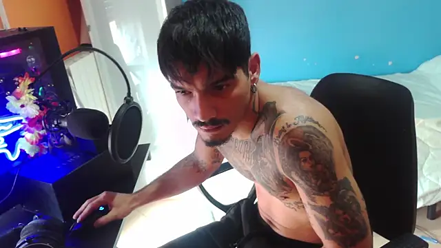 Badboyi1997 online show from 10/13/25, 11:54