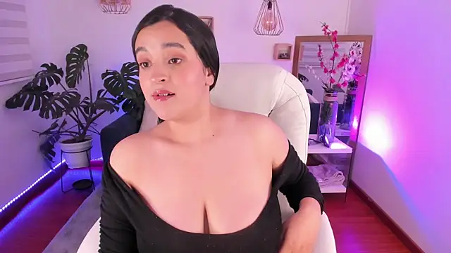 Pamela cheverry online show from 03/19/25, 08:01