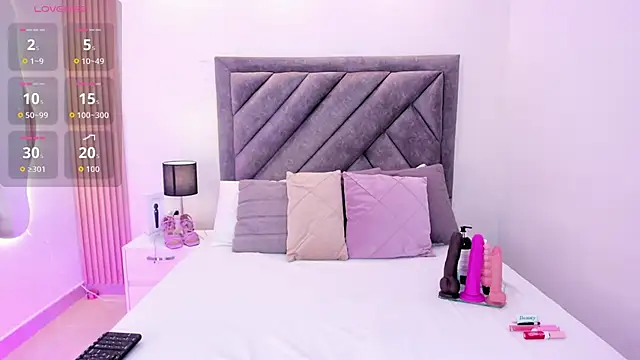 ValeryPettry 1 online show from 11/18/25, 02:10