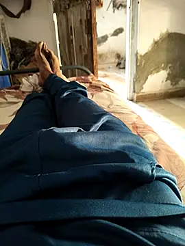 gujjuboy199 online show from 11/23/25, 09:20