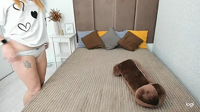 BettyBloom69 online show from 10/11/25, 04:33