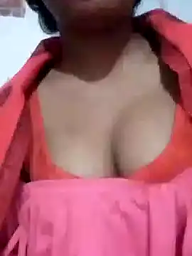 Snapshot of riya_houswife chatting on 12/10/24, 01:00 riya houswife online show from 12/10/24, 01:00