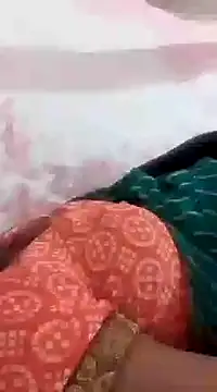 Snapshot of riya_houswife chatting on 12/19/24, 10:02 riya houswife online show from 12/19/24, 10:02