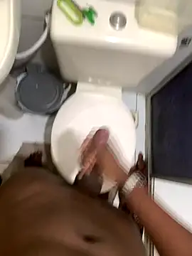 Snapshot of menorbnx chatting on 10/30/25, 01:45 menorbnx online show from 10/30/25, 01:45