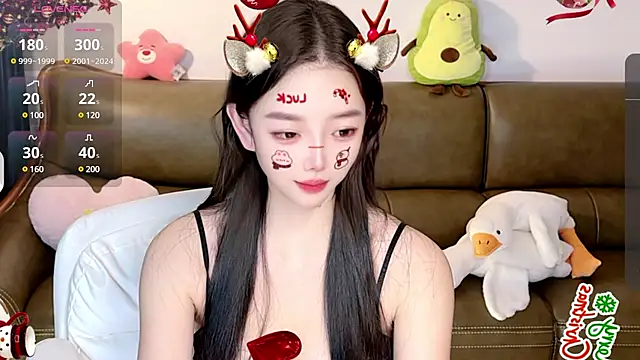 Snapshot of Yilin1999 chatting on 12/24/24, 03:58 Yilin1999 online show from 12/24/24, 03:58