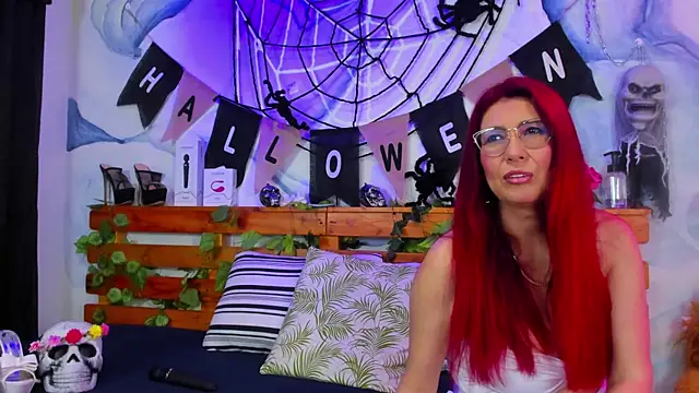 Perla Franco online show from 10/21/25, 06:03