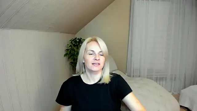 Alicee Gracee online show from 01/04/25, 08:16