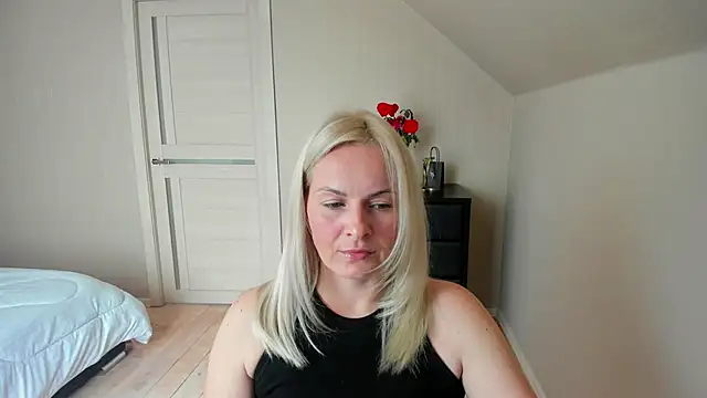 Alicee Gracee online show from 10/10/25, 08:02