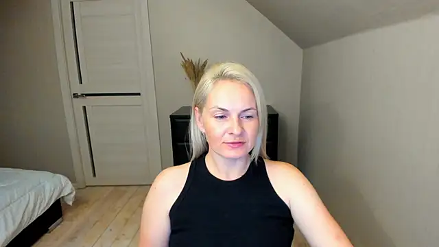 Alicee Gracee online show from 10/14/25, 06:52