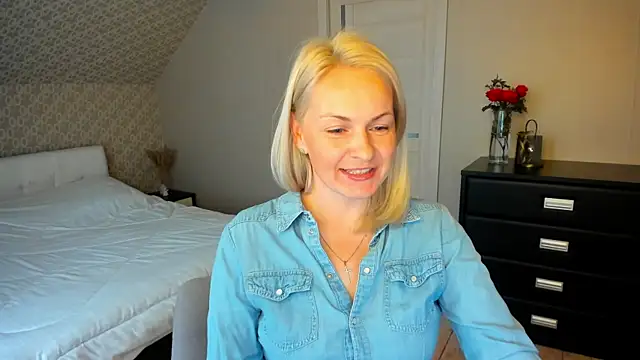 Alicee Gracee online show from 11/17/25, 08:53