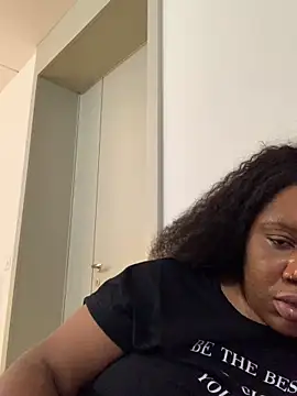 Snapshot of bonbonaumiel chatting on 12/03/24, 09:45 bonbonaumiel online show from 12/03/24, 09:45