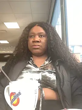 Snapshot of bonbonaumiel chatting on 12/12/24, 02:00 bonbonaumiel online show from 12/12/24, 02:00