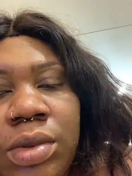 Snapshot of bonbonaumiel chatting on 12/26/24, 07:49 bonbonaumiel online show from 12/26/24, 07:49