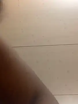 Snapshot of bonbonaumiel chatting on 01/05/25, 04:06 bonbonaumiel online show from 01/05/25, 04:06