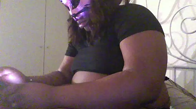 Snapshot of bonbonaumiel chatting on 01/09/25, 08:44 bonbonaumiel online show from 01/09/25, 08:44