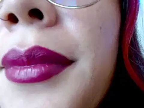 Snapshot of miss_evoleth2 chatting on 03/18/25, 01:53 miss evoleth2 online show from 03/18/25, 01:53