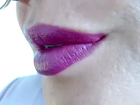 Snapshot of miss_evoleth2 chatting on 09/08/25, 03:11 miss evoleth2 online show from 09/08/25, 03:11