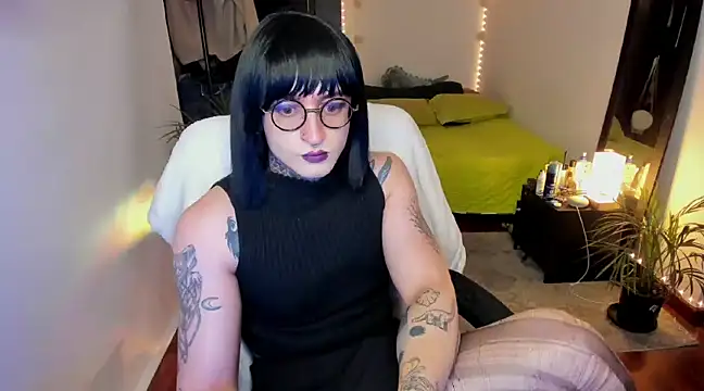 Snapshot of ShiiraVelkor chatting on 02/18/25, 10:16 ShiiraVelkor online show from 02/18/25, 10:16