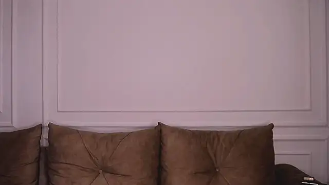 Snapshot of UrsuKing chatting on 01/05/25, 09:14 UrsuKing online show from 01/05/25, 09:14