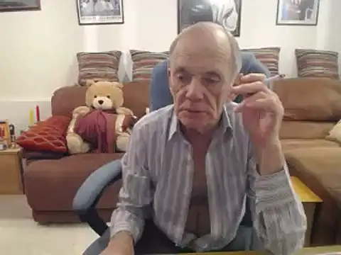 Snapshot of Ferret7777 chatting on 02/02/25, 08:13 Ferret7777 online show from 02/02/25, 08:13