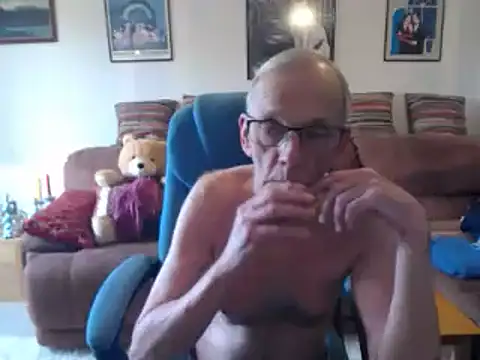 Snapshot of Ferret7777 chatting on 03/03/25, 01:20 Ferret7777 online show from 03/03/25, 01:20