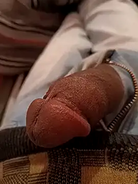 Snapshot of desicockblack chatting on 12/11/24, 05:10 desicockblack online show from 12/11/24, 05:10