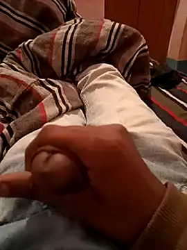 Snapshot of desicockblack chatting on 12/11/24, 12:23 desicockblack online show from 12/11/24, 12:23