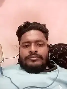 Snapshot of desicockblack chatting on 12/14/24, 08:23 desicockblack online show from 12/14/24, 08:23